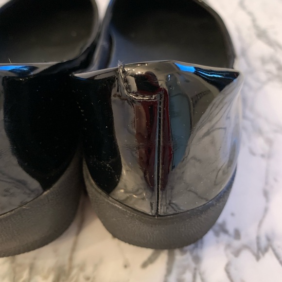 Fitflop Slip Ons 8.5 - Picture 5 of 11